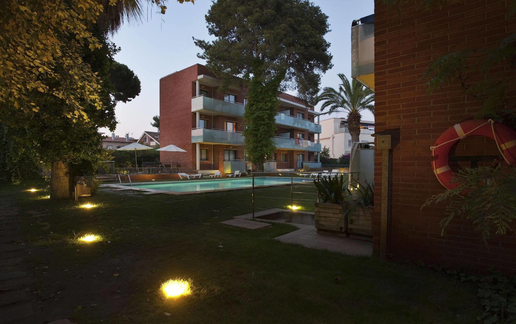 Sg Costa Bcn Apartments Castelldefels Eksteriør bilde